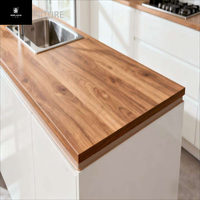 Meubles de cuisine de luxe sur mesure, ensemble de placards modulaires modernes avec îlot de rangement pour villas, appartements et projets résidentiels