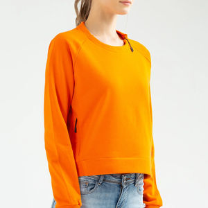 Sudadera con capucha y cremallera frontal para mujer, de forro polar suave, ideal para entrenamientos de invierno y ropa de descanso, corte elegante y ajustado. Servicio OEM disponible. - Product Image 4