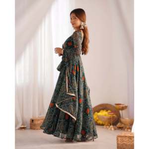 Hermoso vestido y pantalón de talla XS de Anarkali con Dupatta para ropa de fiesta - Product Image 5