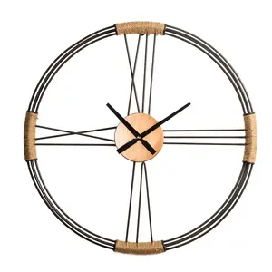 L'horloge murale en métal la plus demandée peut sublimer même les pièces les plus simples grâce à son design raffiné, magnifiquement réalisée par ARTISTIQUE. - Product Image 6
