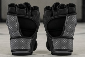 Gants d'entraînement MMA en cuir PU QST à doigts ouverts, gants de combat MMA rembourrés avec protection des articulations, attache de poignet réglable en Velcro - Product Image 6