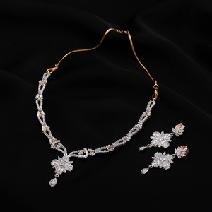 Conjunto de Collar de Compromiso Vintage con Rubí Blanco, Chapado en Oro de 22K, Collar Elegante para Cóctel, Fiesta, Boda, Regalo de Joyería para Mujer - Product Image 1