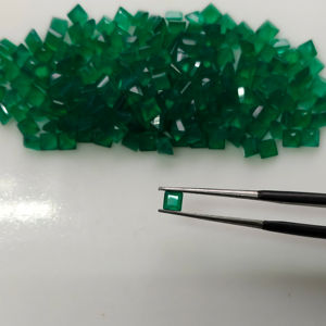 Onyx Vert Naturel 3MM Taille Carrée Étagée Meilleure Qualité Pierre Précieuse Libre pour la Fabrication de Bijoux Red Mountain Gems - Product Image 1