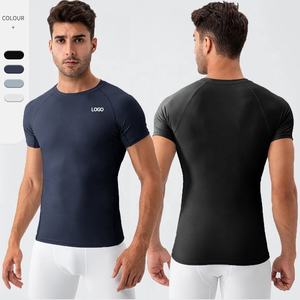 T-shirt de sport pour homme, coupe slim, manches courtes, couleur unie, séchage rapide, col rond, tricoté en polyester, haut d'entraînement - Product Image 1