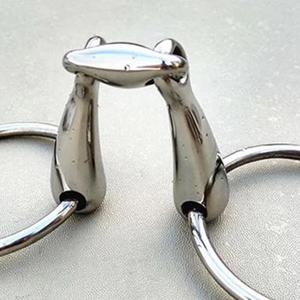 Bocado de Acero Inoxidable Ajustable para Caballos - Diseño Flexible para Entrenamiento y Competición 135mm/145mm EQUILUX HANDCRAFT BOUTIQUE - Product Image 2