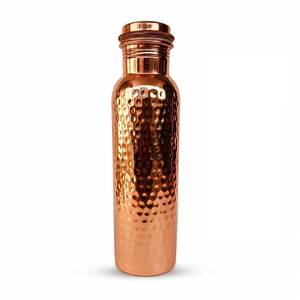 Botella de agua de cobre para uso diario, con acabado martillado, portátil, para viajes, diseño tradicional. - Product Image 1