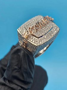 Anillo de Moissanita Personalizado con Nombre en Caligrafía, para Hombre, Oro Rosa, Estilo Hip Hop, Cuadrado, con Incrustaciones de Diamantes de Laboratorio, Plata Sólida - Product Image 2