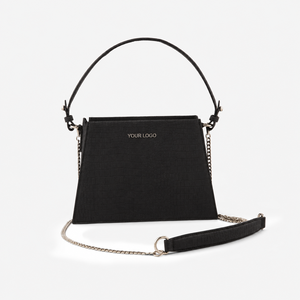 Sac bandoulière trapèze de luxe en cuir de tomate bio noir à motif alligator avec deux sangles chaîne amovibles - Product Image 1