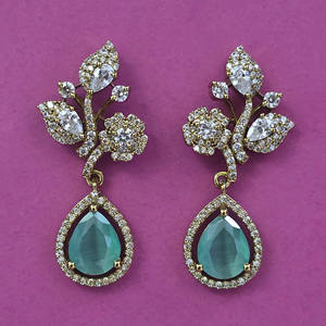 Exportador de Joyería de Moda en India, Pendientes Clásicos de Circonia Cúbica con Baño de Mehndi 444106 - Product Image 3