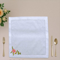 Serviette en lin 100% Hibiscus & Orchid Song |   Serviettes de table réutilisables écologiques à motifs floraux pour la salle à manger, les mariages, les restaurants et l'usage domestique