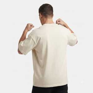 เสื้อยืดคอกลมแขนสั้นลายสก็อตผ้าฝ้ายเจอร์ซีย์สำหรับผู้ชายไซส์ใหญ่ ระบายอากาศได้ดี เป็นมิตรกับสิ่งแวดล้อม ดีไซน์เรียบง่าย สวมใส่สบาย ทรงโอเวอร์ไซส์ คอเสื้อสูง - Product Image 4