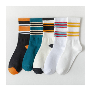 Wholesale Custom Professional <b>Running</b> Yoga & Basketball Quick Drying Knee High Autumn Cotton Liner Sports <b>Socks</b> - Product Image 2