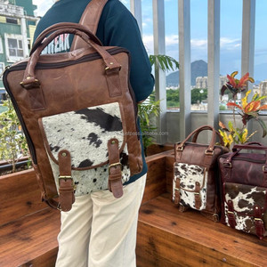 2024ใหม่ขายดีกระเป๋าสะพายหลังหนังควายทำด้วยมือสุดคลาสสิกกระเป๋าเป้สะพายหลังหนังวัวสำหรับเดินทางกระเป๋าเป้สะพายหลังแล็ปท็อปสำหรับทุกเพศ - Product Image 3