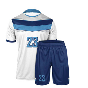 Tenue de football professionnelle personnalisée, ensemble maillot et short par sublimation, vêtements d'entraînement de football athlétique, marque privée - Product Image 1