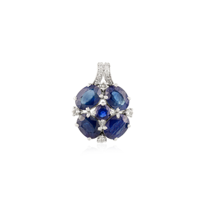 จี้ทองคำขาว 18K ประดับไพลินสีน้ำเงิน Midnight Bloom พร้อมไข่มุกน้ำจืดและเพชร - Product Image 2