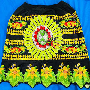 Jupes pour femmes à imprimés hawaïens de haute qualité, vente en gros, nouvelles jupes brodées, vêtements hawaïens respirants et doux, fabriquées à Pohnpei - Product Image 3