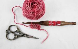 Handcrafted Acacia Wood Crochet <b>Hook</b> with Pink Swirl Resin, Choice of Size - Product Image 4