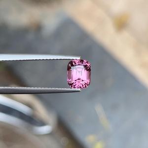 Spinelle rose naturelle facettée, pierre précieuse de qualité supérieure pour la fabrication de bijoux - Product Image 4