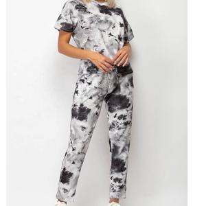 2025 estilo de moda ropa de calle Tie Dye chándal conjuntos de mujer Muti-color personalizado Jogging trajes Sexy mujer chándales conjunto de mujer - Product Image 4