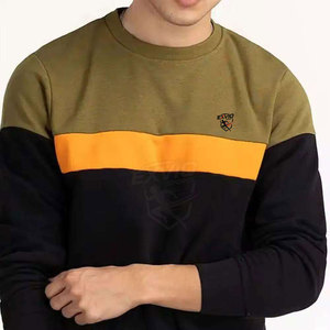 Sudadera cómoda de mezcla de algodón para la temporada de invierno, con tela suave y un ajuste relajado. - Product Image 4