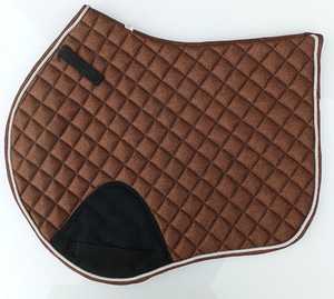 Tapis de selle d'équitation classique personnalisé en tissu satiné avec ensemble complet en polyester - Product Image 4
