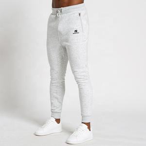Vente en gros Logo personnalisé Survêtement de jogging pour hommes Sweat à capuche et bas de sport avec sweatshirts pour hommes - Product Image 2