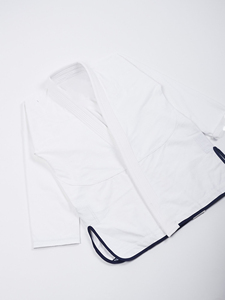 Uniformes de karaté sur mesure, confortables, durables, de haute qualité, au meilleur design, pour l'entraînement. - Product Image 4