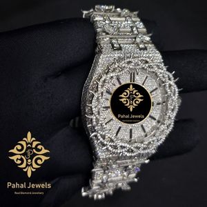 นาฬิกาเพชรหรูสำหรับผู้ชาย Pahal Jewels ตัวเรือนสแตนเลสขนาด 40 มม. ระบบกลไกอนาล็อก สายขนาด 20 มม. ตัวล็อคแบบพับได้อย่างหรูหรา - Product Image 2