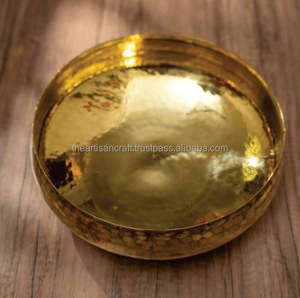 Cuenco de Latón Hecho a Mano, Decorativo, para Servir Frutas y Bocadillos, Acabado Pulido, Artesanía de Lujo para Fiestas - Product Image 3