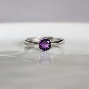 Amatista Piedra preciosa natural Plata de Ley 925 Chapado en oro Apilable Plata hecha a mano Hermoso anillo de plata - Product Image 1