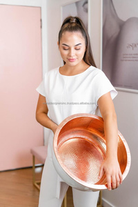 Tazón de Pedicura Tradicional Portátil de Aluminio Martillado Blanco, Terapia de Masaje de Relajación Metálica para el Alivio de los Pies de su Ser Querido - Product Image 3