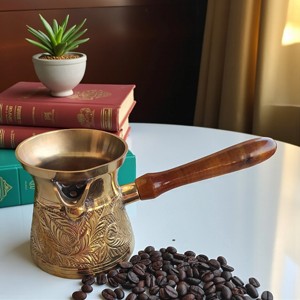 Cafetière turque en métal avec poignée en bois - Product Image 5