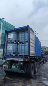 Contenedor IBC de 1000L, Estructura Metálica Azul, Marca BlueOne, Alta Calidad, No Inflamable, 40% Urea Pura, Tratamiento Especializado de Gases de Escape - Product Image 5