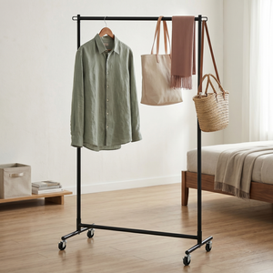 Perchero de Acero Minimalista con Ruedas para Colgar Ropa y Bolsos, Organizador Ecológico, Armario Portátil, Almacenamiento para el Hogar - Product Image 1