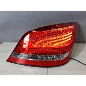 ไฟท้ายมือสองของรถยนต์อีควัส ขวา รุ่น 924023N000 - Product Image 4