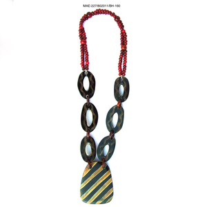 Collar de Cuentas Geométricas con Colgante a Rayas, Estilo Bohemia para Mujer, Joyería de Cuentas Acrílicas al Mejor Precio al por Mayor - Product Image 1
