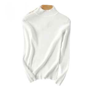 Camiseta térmica de cuello alto ajustada para mujer, ligera, para clima frío y uso diario. - Product Image 2