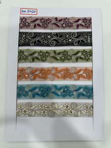 Encaje de algodón bordado de calidad premium hecho con hilos de algodón suaves y duraderos. - Product Image 3