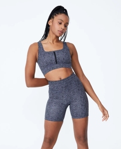 Ensemble de vêtements de sport tricotés pour femmes, haut court et short au-dessus du genou, motif à pois, respirant, sportif, pour la gym et le yoga - Product Image 1