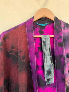 Kimono largo de Sari de seda crepé reciclado para mujer, Kimono largo indio hecho a mano con tinte de corbata - Product Image 4