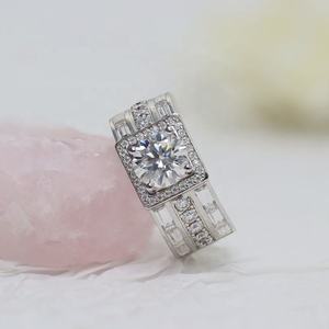 Anillo de Compromiso de Moissanita con Diseño Halo, Corte Brillante Redondo de 1.50 CT, D VVS1, Plata de Ley S925, Anillo Unisex, Regalo de Boda - Product Image 5