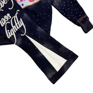 Ensemble survêtement personnalisé pour homme : sweat à capuche court et pantalon évasé, imprimé intégral, délavé soleil, effet vieilli, délavé à l'acide, avec strass - Product Image 4