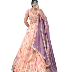 Nouveau lancement de couleur pêche Tussar imprimé floral en soie avec travail manuel Lehenga Choli tenue de soirée - Product Image 1