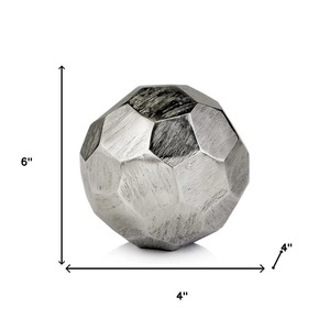 Sculpture de football en métal, faite à la main, décoration de table contemporaine, figurine d'art pour salon - Product Image 1