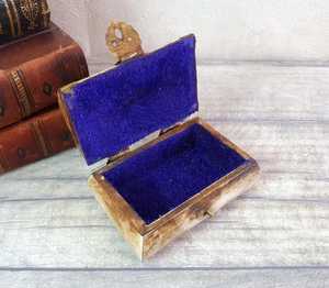 Caja de Joyería Navideña con Incrustaciones de Hueso y Grabado, con Tapa y Patrón Cuadrado de Madreperla - Product Image 4