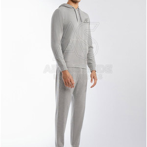 Sudadera con capucha de algodón de estilo moderno con costuras premium, sudadera básica de algodón para uso diario a la moda. - Product Image 4
