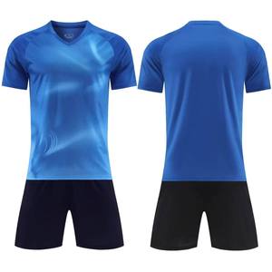 Uniforme de Fútbol Personalizado - Tecnología Negra Antiarrugas, de Secado Rápido y Absorbente de Sudor - Product Image 3