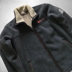 Veste en polaire sherpa gris anthracite foncé pour homme, avec col intérieur en sherpa beige, fermeture éclair, sans logo, sans étiquette, sans marque - Product Image 6
