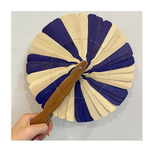 Éventail artisanal en feuilles de palmier tropicales du Vietnam, accessoire naturel pour repas en plein air, mariages sur la plage, activités de villégiature - Product Image 3