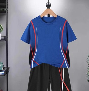 Ensembles de vêtements unisexes pour enfants d'automne, coupe-vent, sportifs, avec t-shirt à col montant à manches courtes et short imprimé pour tenues de sport - Product Image 6